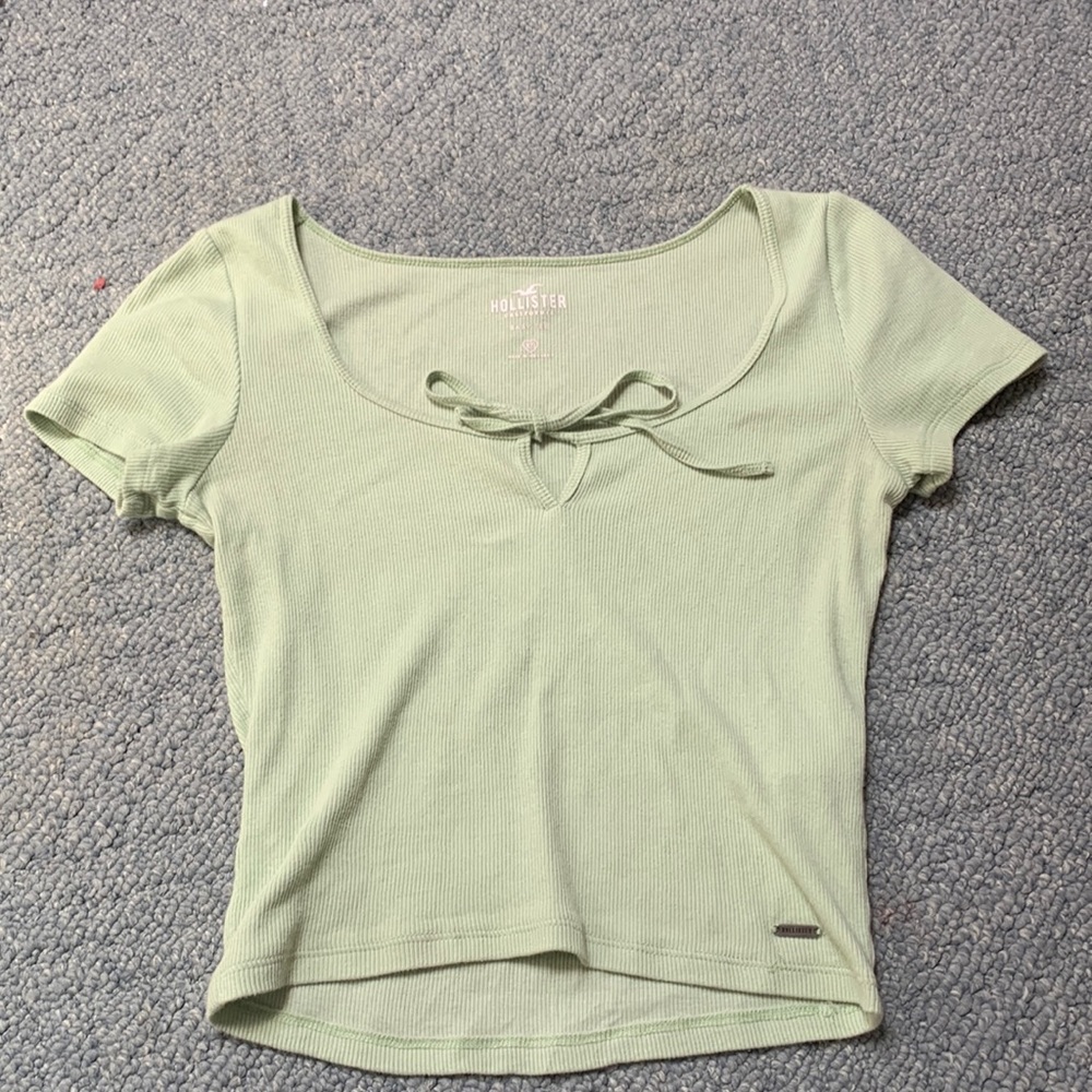 Flexible/ stretchy Hollister baby yee
